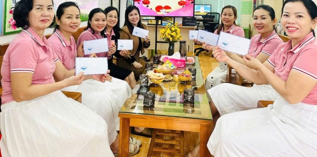 Chia sẽ yêu thương đến nhân viên cấp dưỡng và bảo vệ